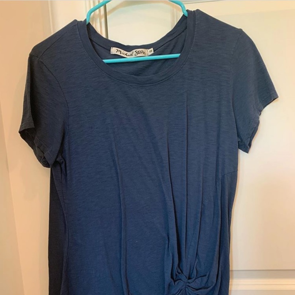 Navy tee